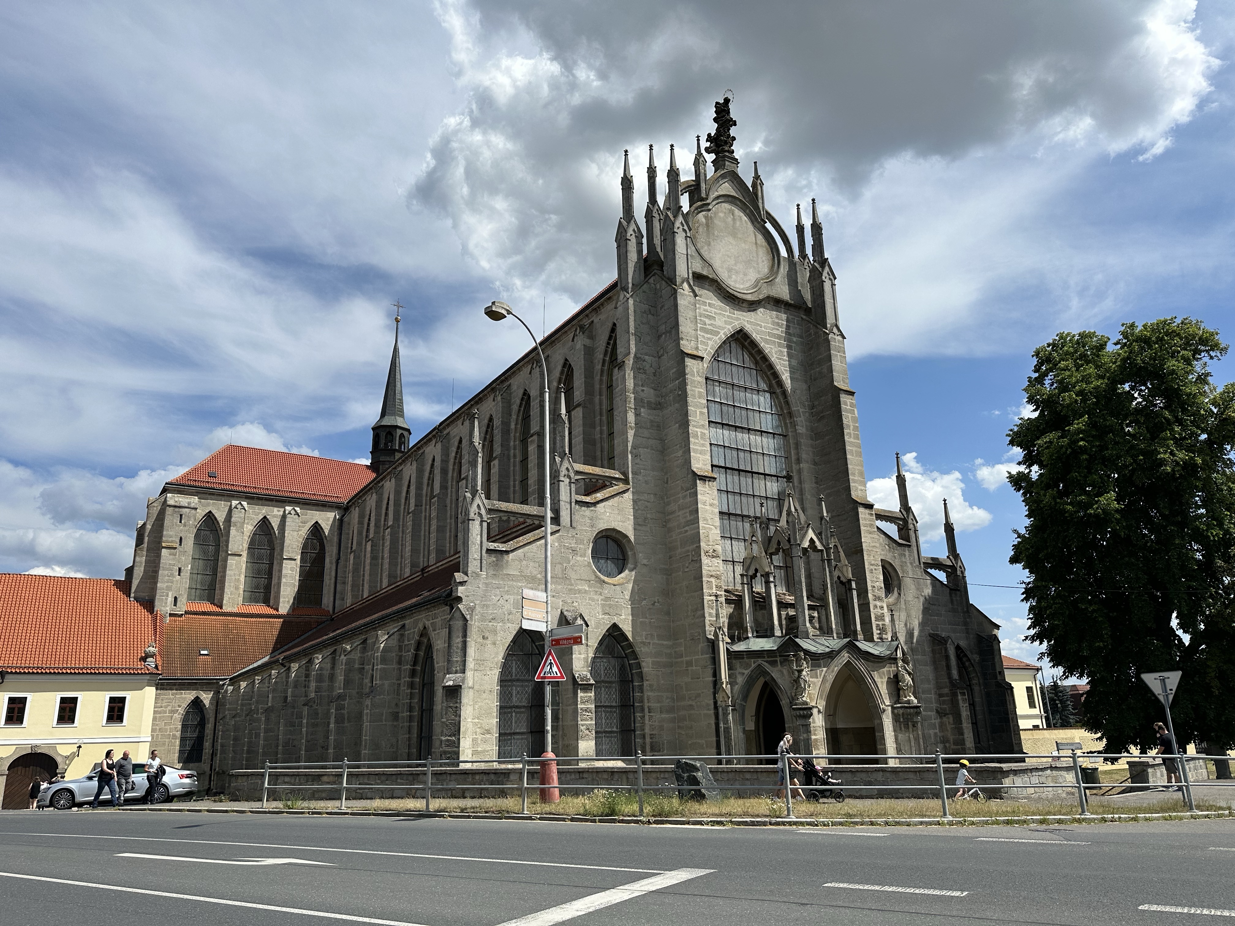 Kutna Hora (and creepy bone church) – Growing With Leala Kutna Hora (and creepy bone church) – Growing With Leala